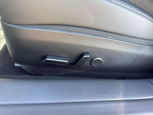 Used 2023 Tesla Model 3 Standard Range image 10