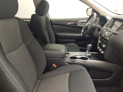 Used 2019 Nissan Pathfinder S FWD image 21