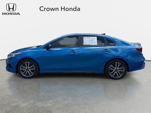 Used 2023 Kia Forte GT-Line w/ GT-Line Technology Package FWD image 2