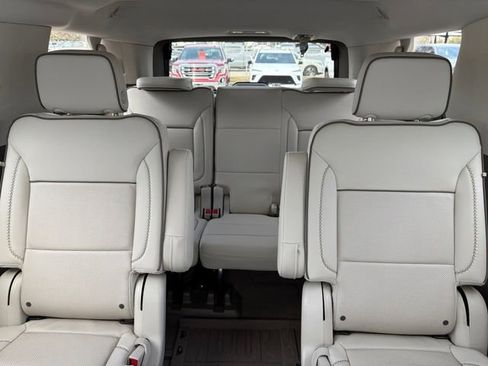 Used 2023 GMC Yukon Denali image 25