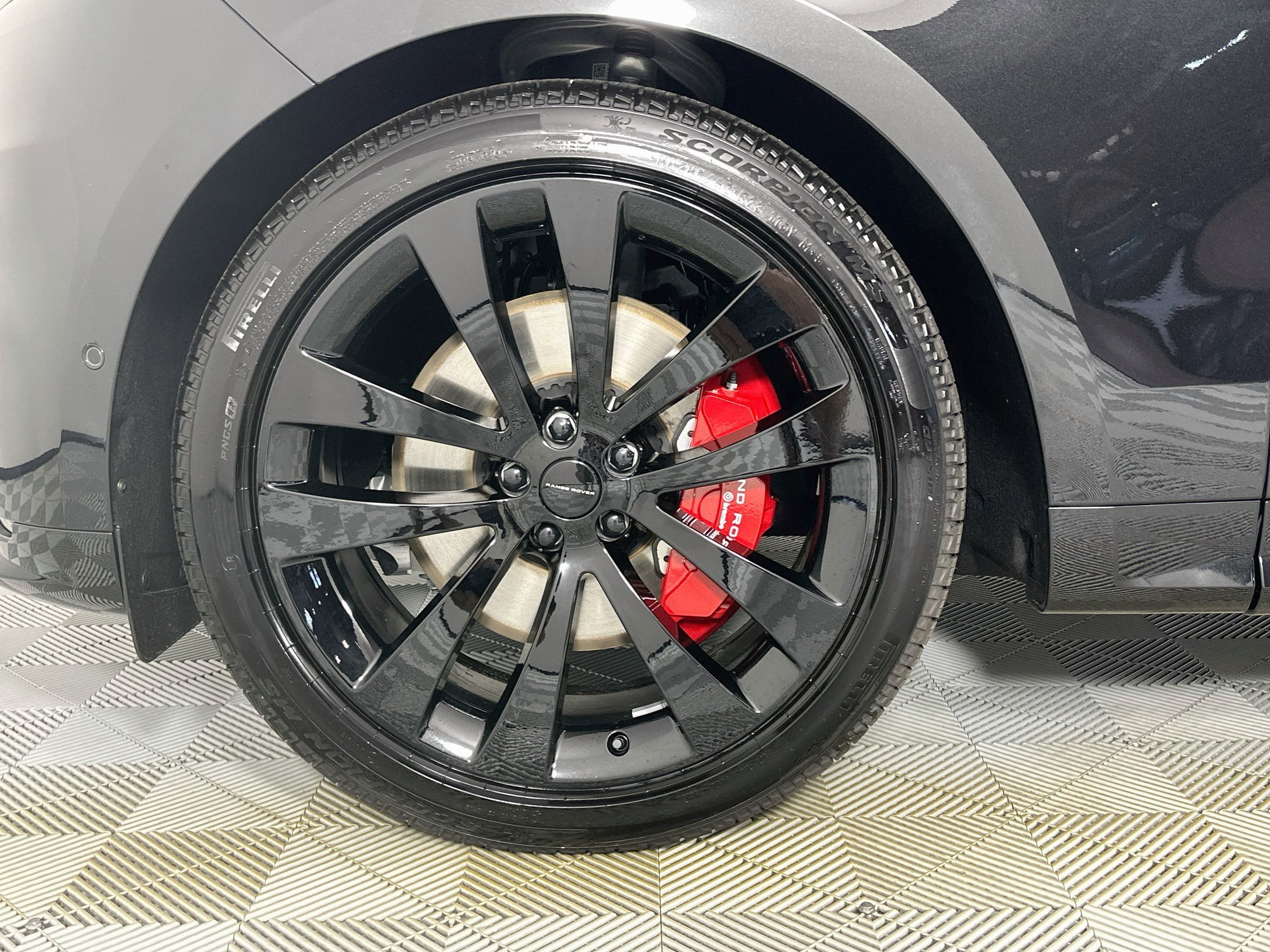New 2026 Land Rover Range Rover Sport Dynamic SE AWD/4WD image 9
