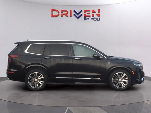 Used 2021 Cadillac XT6 Premium Luxury image 6