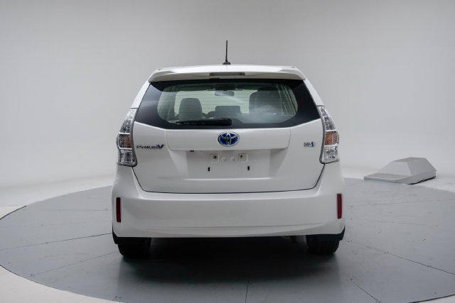 Used 2013 Toyota Prius V Three FWD image 4