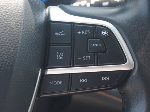 Used 2022 Toyota Highlander Bronze Edition AWD/4WD image 11