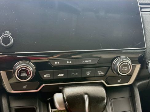 Used 2018 Honda CR-V Touring image 14