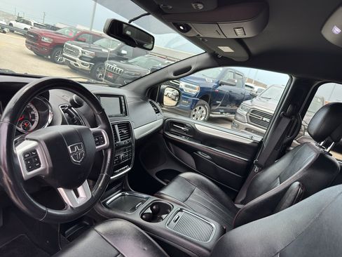 Used 2017 Dodge Grand Caravan GT FWD image 26