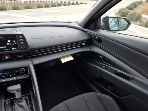 New 2026 Hyundai Elantra SEL Sport FWD image 20
