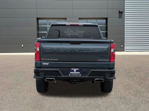 Used 2019 Chevrolet Silverado 1500 Custom Trail Boss AWD/4WD image 6