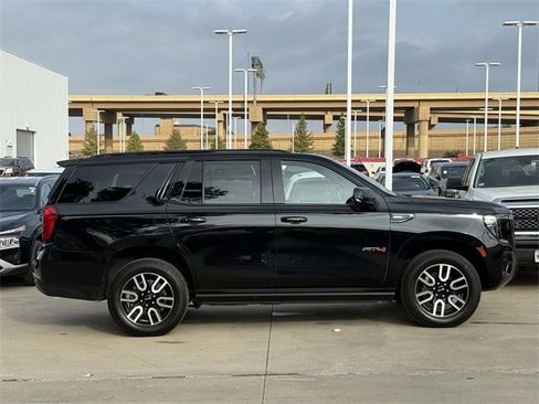 Used 2023 GMC Yukon AT4 w/ AT4 Premium Package image 3