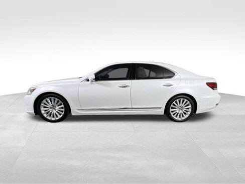 Used 2014 Lexus LS 460 AWD w/ Comfort Package image 7