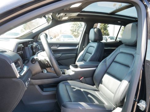 Certified 2025 GMC Terrain Elevation w/ Elevation Premium Package image 34