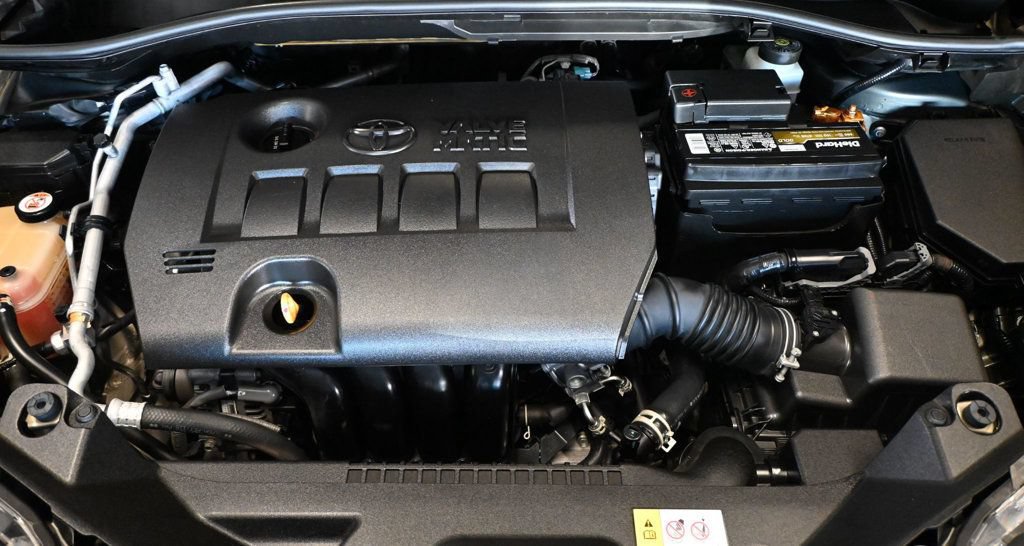 Used 2021 Toyota C-HR LE FWD image 18