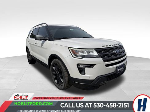Used 2018 Ford Explorer XLT w/ Equipment Group 202A FWD image 1