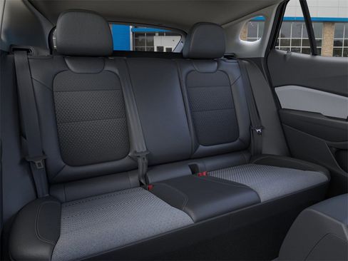 New 2025 Chevrolet Trax LT w/ Driver Confidence Package image 17