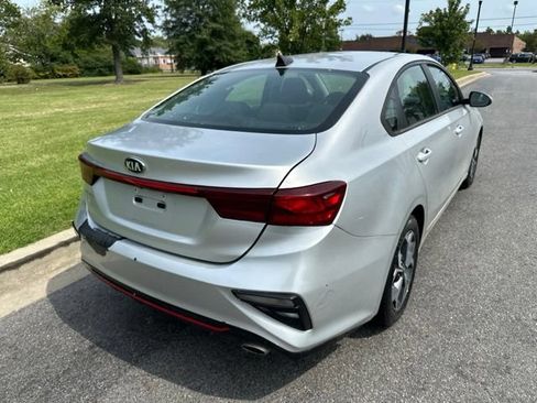 Used 2021 Kia Forte LXS FWD image 19