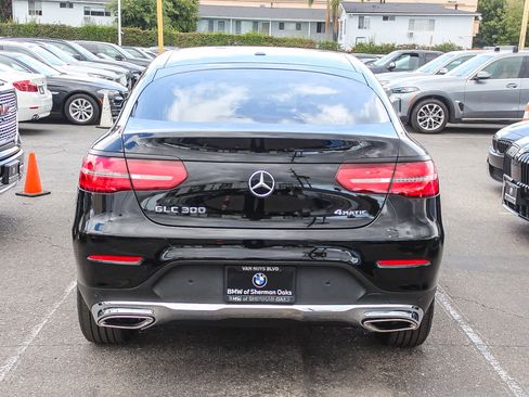 Used 2019 Mercedes-Benz GLC 300 4MATIC Coupe image 6