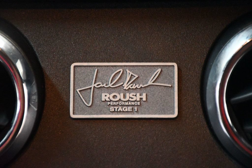 Used 2005 Ford Mustang GT RWD image 35