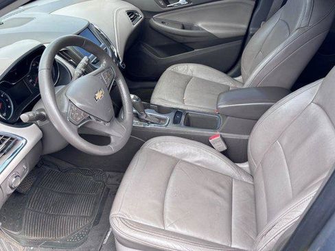 Used 2017 Chevrolet Cruze Premier FWD image 8