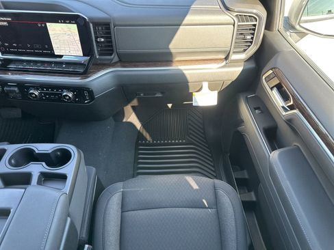 New 2026 GMC Sierra 1500 Elevation image 31