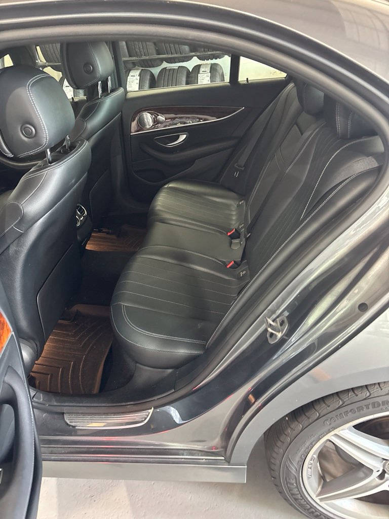 Used 2019 Mercedes-Benz E 300 image 10