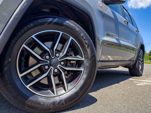 Used 2021 Jeep Grand Cherokee Trailhawk w/ Trailhawk Luxury Group AWD/4WD image 5