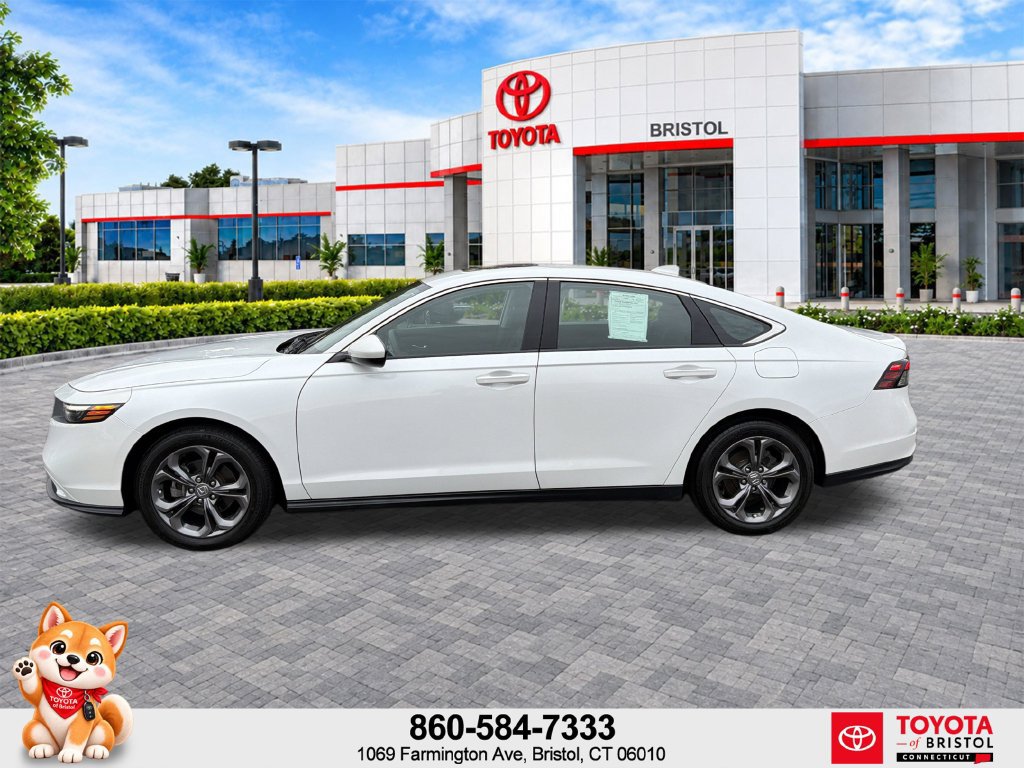 Used 2023 Honda Accord EX image 4