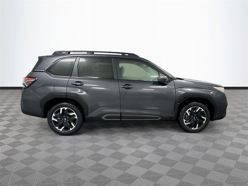 New 2025 Subaru Forester Limited image 33