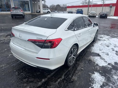 Used 2024 Honda Civic Touring image 7