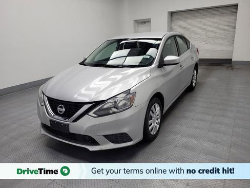 Used 2019 Nissan Sentra S image 1