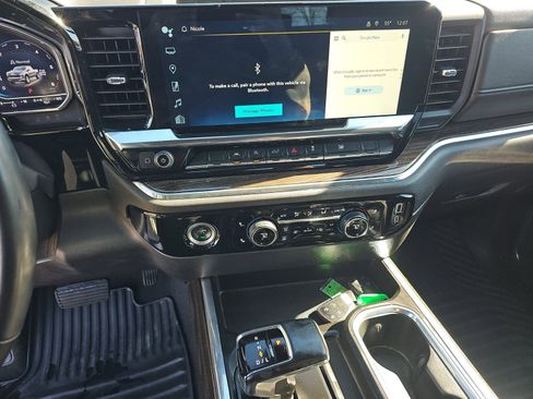 Used 2024 Chevrolet Silverado 1500 RST image 18