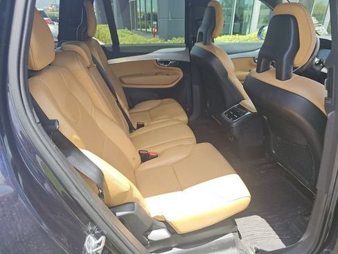 Used 2017 Volvo XC90 T6 Momentum w/ Vision Package AWD/4WD image 16