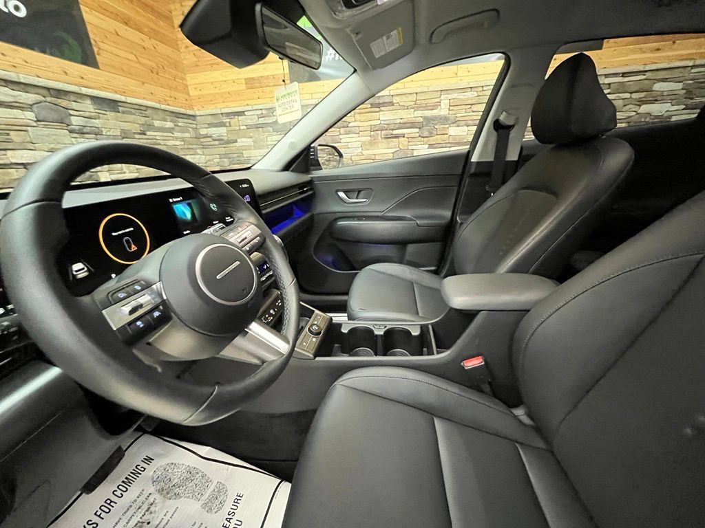 Used 2026 Hyundai Kona SEL Premium AWD/4WD image 25
