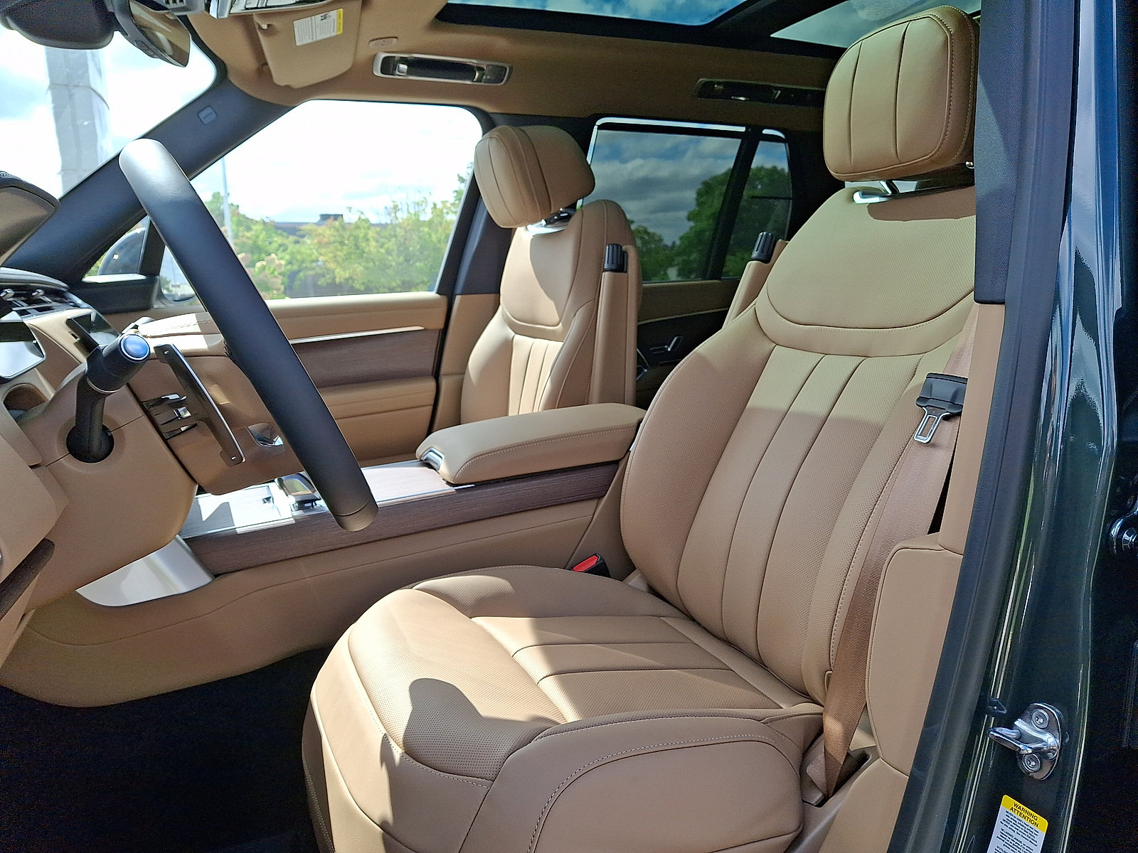 New 2027 Land Rover Range Rover SE AWD/4WD image 9