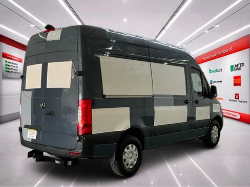 Used 2019 Mercedes-Benz Sprinter 144 image 7