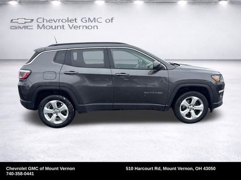 Used 2018 Jeep Compass Latitude w/ Popular Equipment Group image 8