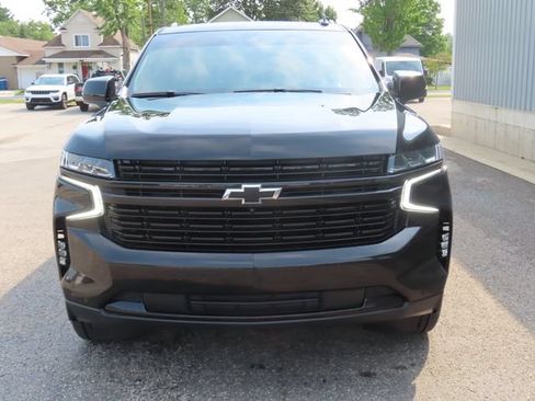 Used 2022 Chevrolet Tahoe RST w/ Luxury Package AWD/4WD image 11