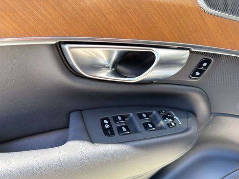 Used 2023 Volvo XC90 B6 Plus w/ Protection Package Premier image 13
