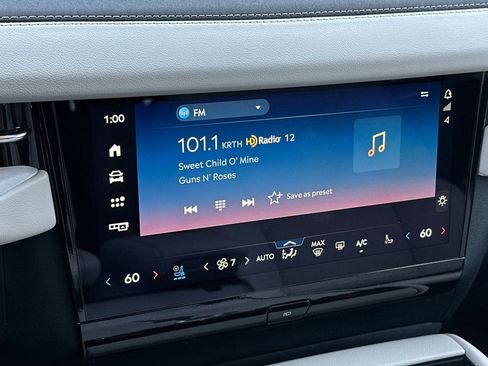 New 2026 Lincoln Navigator L Reserve AWD/4WD image 18