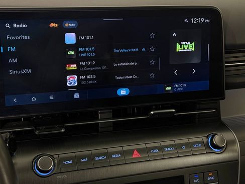 Used 2024 Hyundai Kona Limited image 18