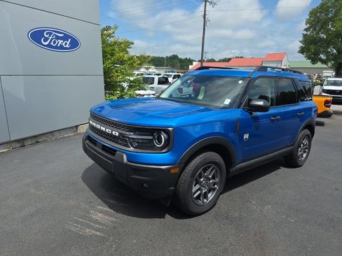 Used 2025 Ford Bronco Sport Big Bend w/ Convenience Package AWD/4WD image 2