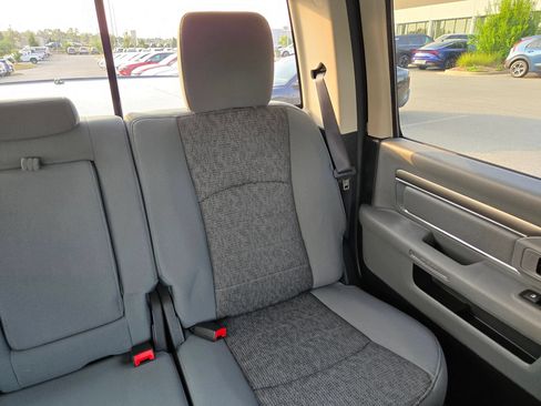 Used 2017 RAM 1500 Big Horn RWD image 14