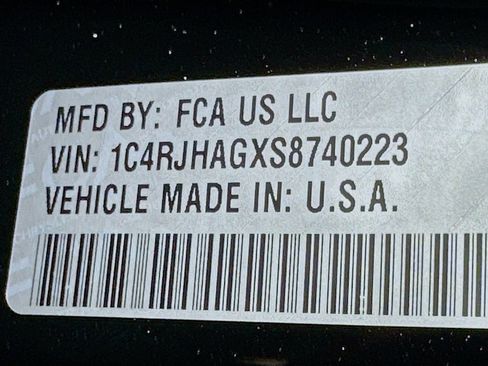 New 2025 Jeep Grand Cherokee Altitude AWD/4WD image 21
