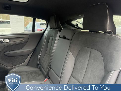 Certified 2023 Volvo C40 P8 Recharge Ultimate image 22