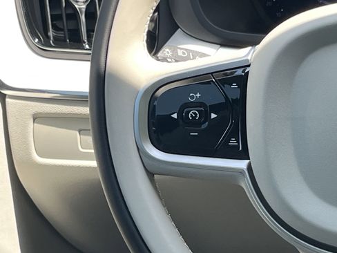 Used 2026 Volvo XC60 B5 Ultra w/ Protection Package Premier image 47