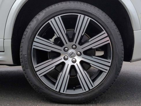 Used 2022 Volvo XC90 T8 Inscription image 14