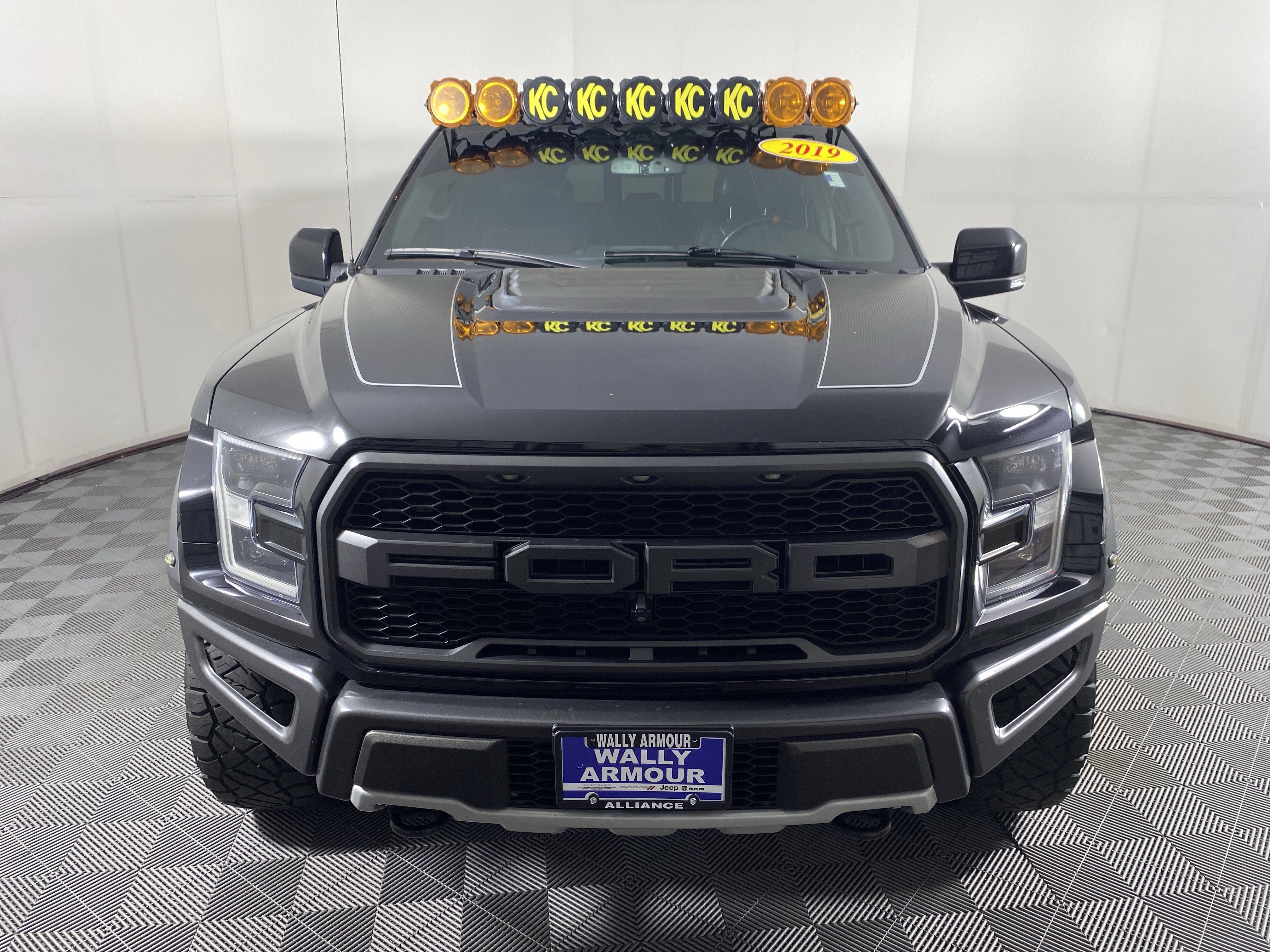 Used 2019 Ford F150 Raptor w/ Equipment Group 802A Luxury AWD/4WD image 12
