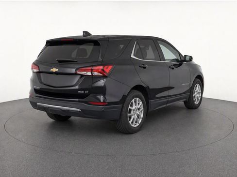 Used 2023 Chevrolet Equinox LT AWD/4WD image 9