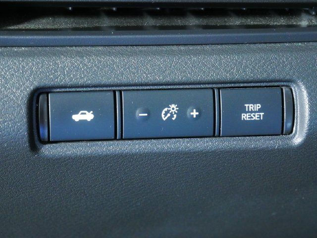 Used 2025 Nissan Altima 2.5 SV FWD image 23