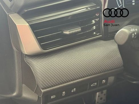 Used 2025 Toyota Camry SE image 31