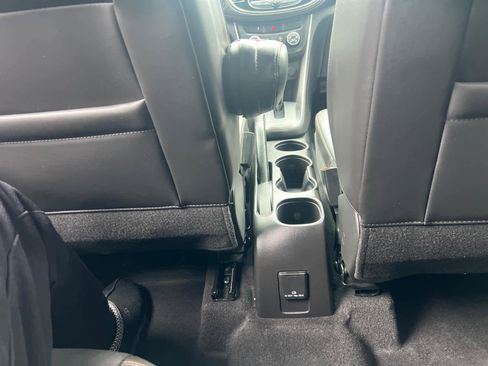 Certified 2022 Chevrolet Trax LT w/ LT Convenience Package image 33